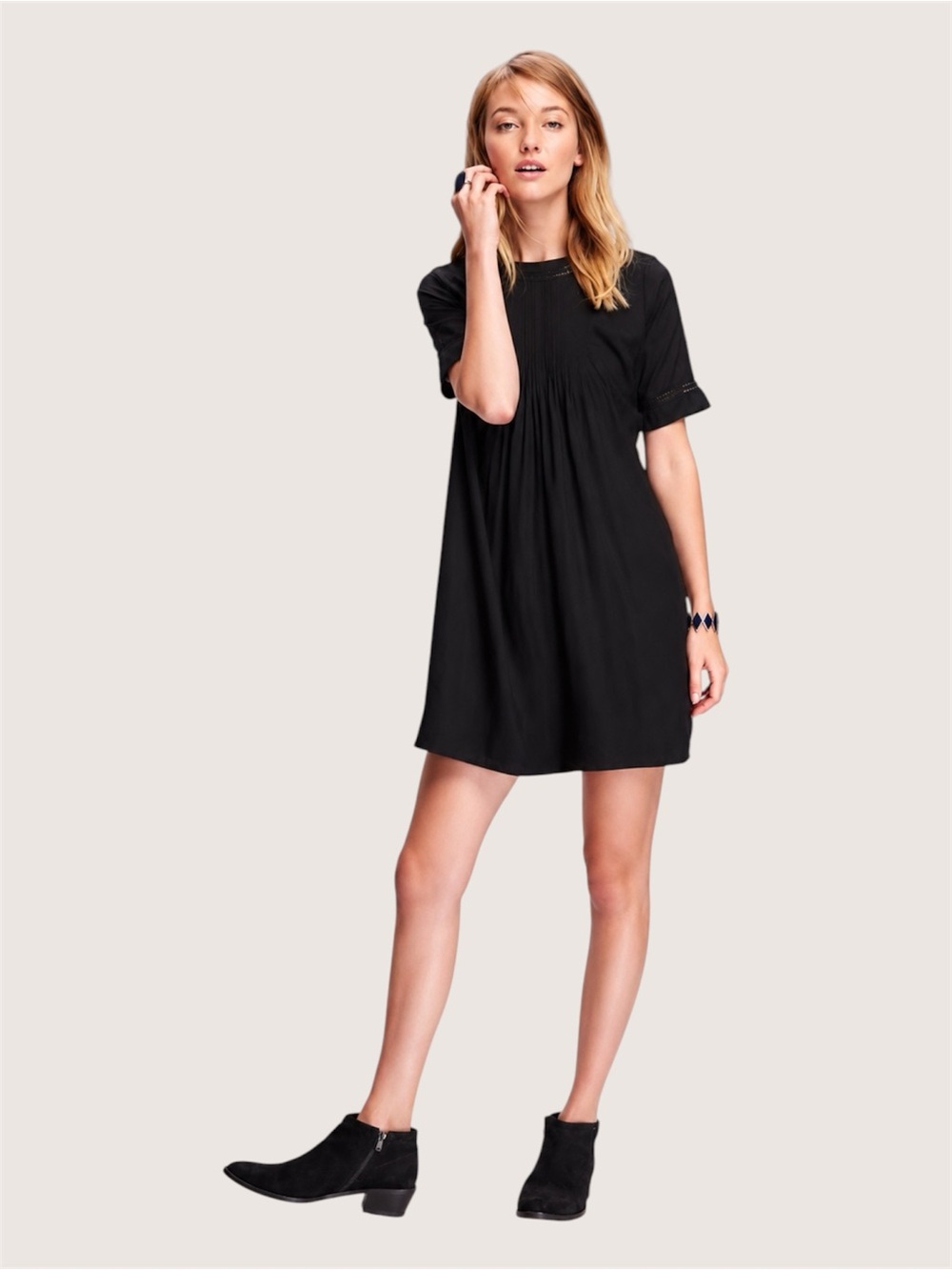 NWT Old Navy Black Pintuck Pleated Relaxed Swing Dress Inset Lace Trim
Sz Large